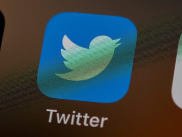 Twitter Support team stops verification indefinitely