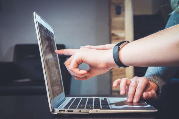 Choosing the Right Influencers for your Brand Advocacy